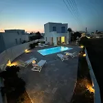 Santorini Serenity With Private Pool וילה *