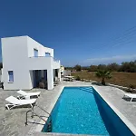 Santorini Serenity With Private Pool Villa Monolithos