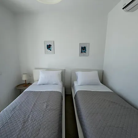 Santorini Serenity With Private Pool Villa Monolithos