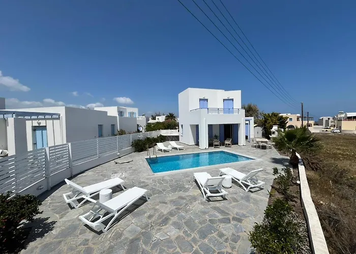 Santorini Serenity With Private Pool Villa *
