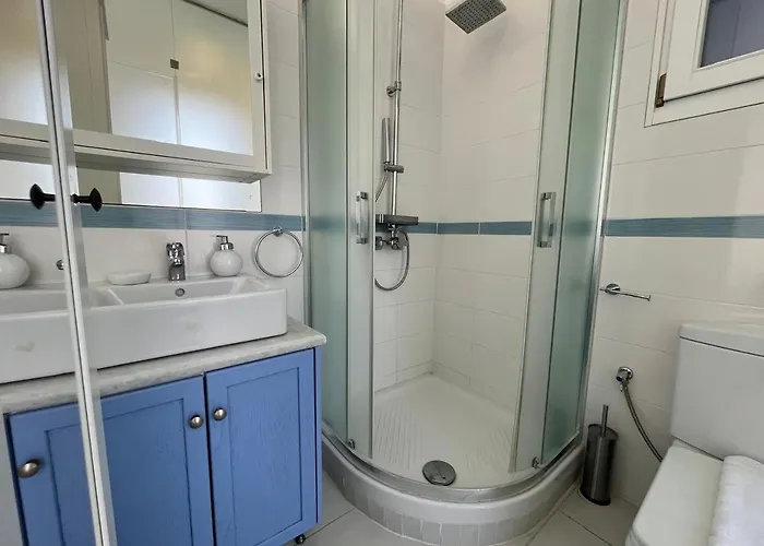 Santorini Serenity With Private Pool Villa *