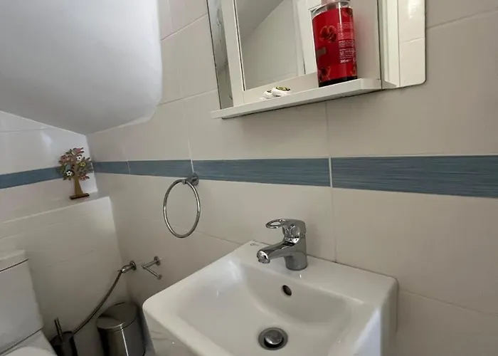 Santorini Serenity With Private Pool * 모노리토스