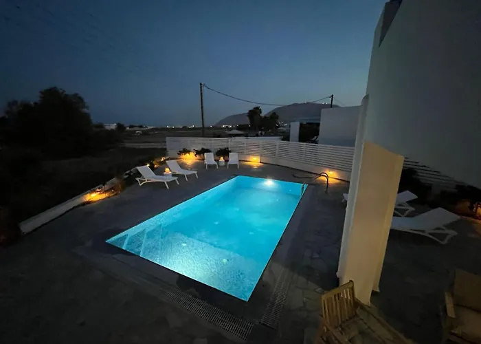 빌라 Santorini Serenity With Private Pool 모노리토스