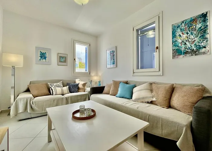 Santorini Serenity With Private Pool 빌라 *