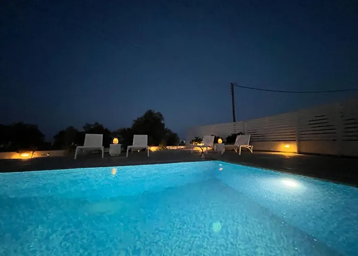 Santorini Serenity With Private Pool Villa Monolithos