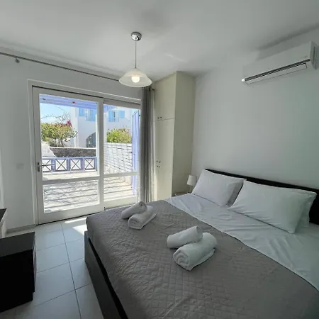 Santorini Serenity With Private Pool